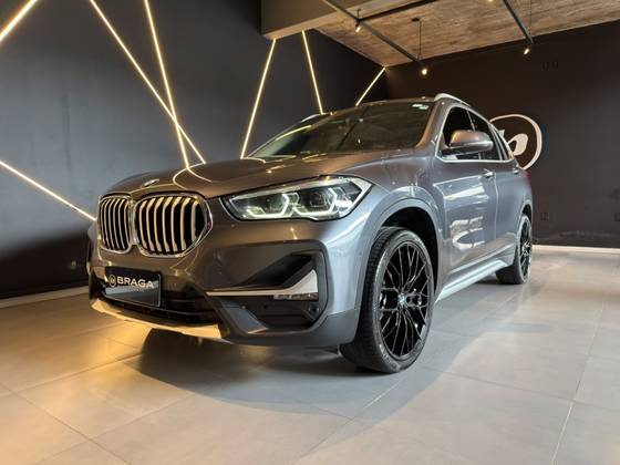 BMW X1 2.0 16V TURBO ACTIVEFLEX SDRIVE20I 4P AUTOMÁTICO BMW X1 2.0 16V TURBO ACTIVEFLEX SDRIVE20I 4P AUTOMÁTICO